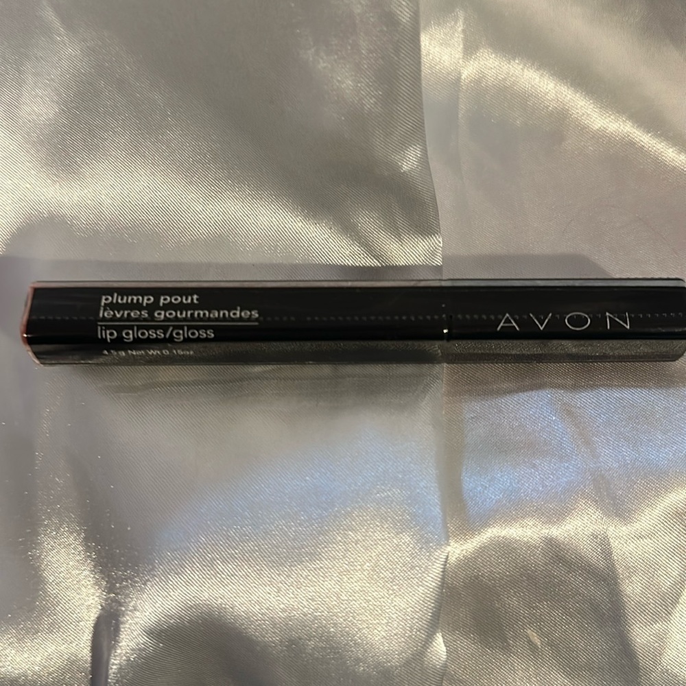 Avon “Plump Pout” Lip Gloss - “”Nude Pout”